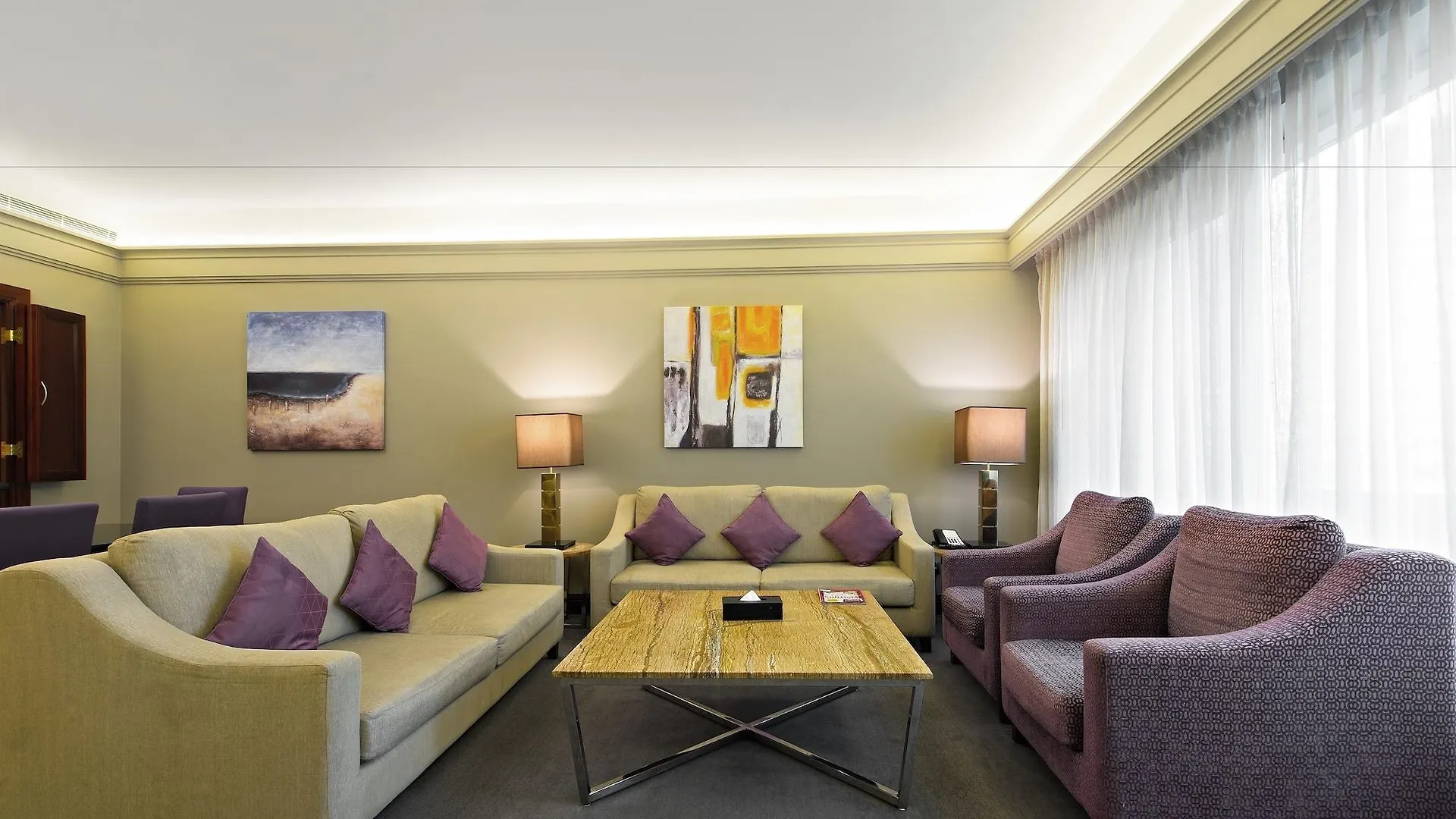 Hotel apartamentowy Somewhere Hotel Apartment Dubaj