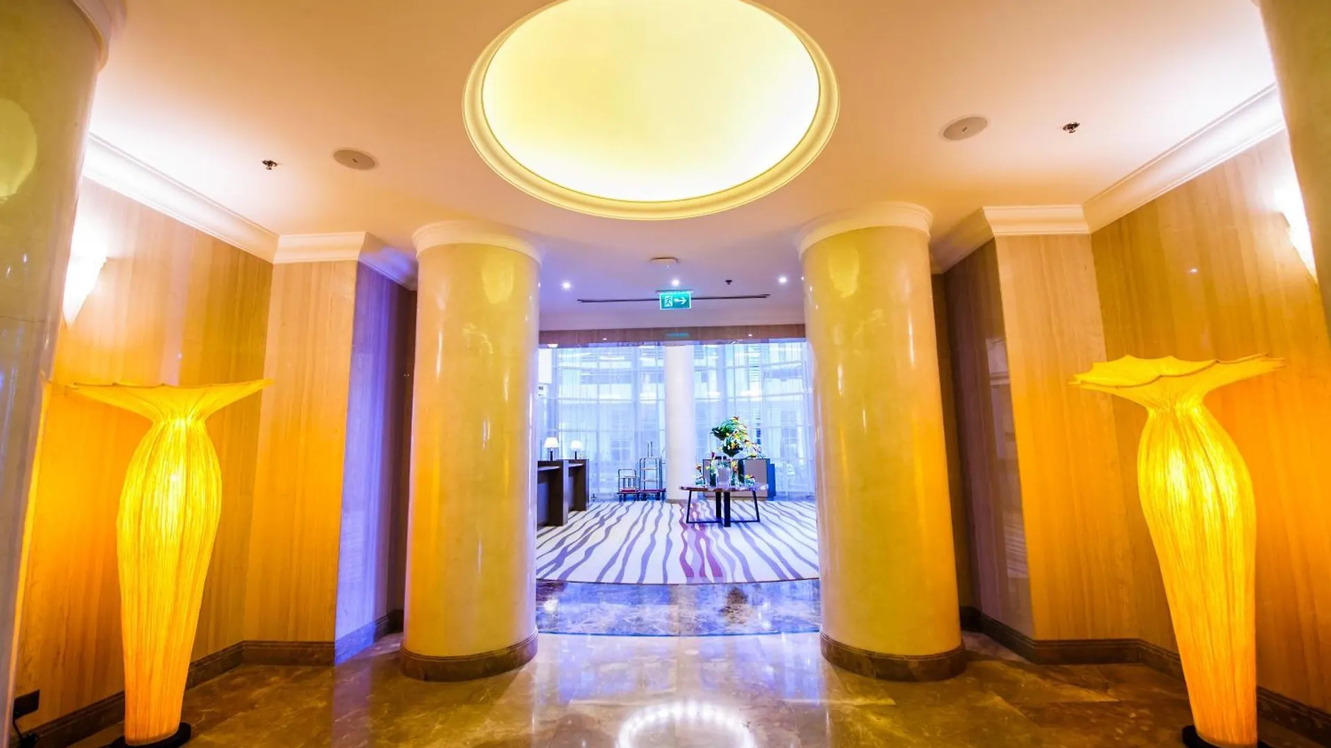 Hotel apartamentowy Somewhere Hotel Apartment Dubaj