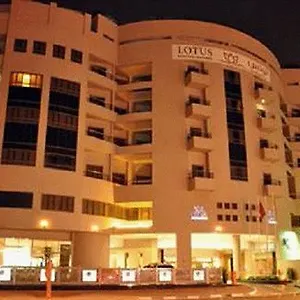 アパートホテル Lotus Grand